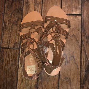 LAST DROP DONATING DV for target Gladiator Zips 8